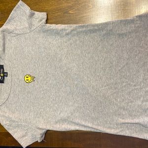 grey trippy smiley face crop top:)